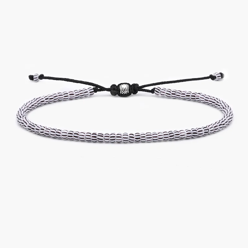 subtle branch chain bracelet-2mm Glass Beads Adjustable Bracelet (Black/White)