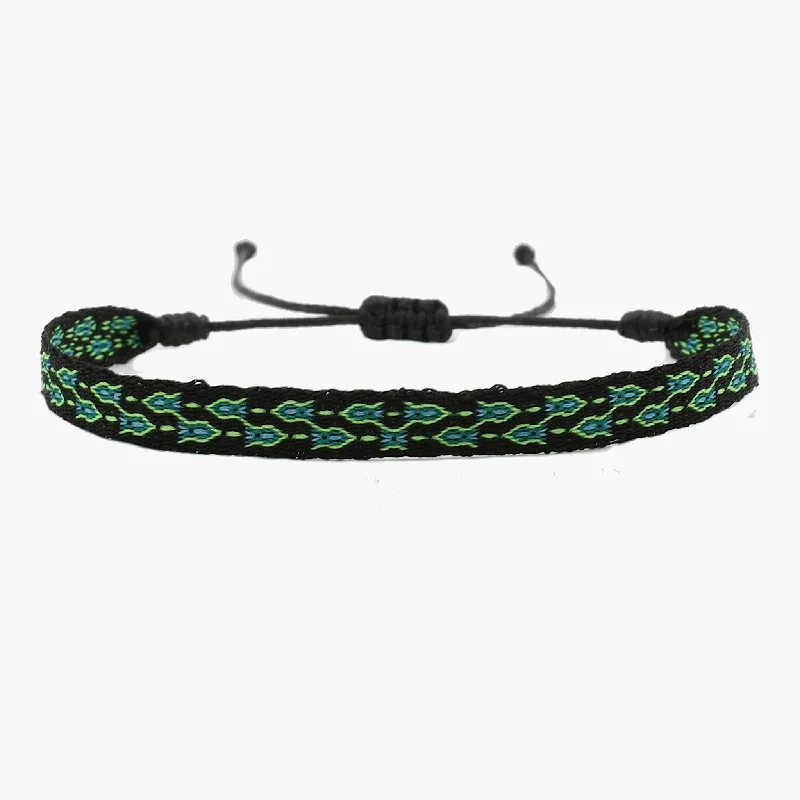 bold ruby summit peak bracelet-Handmade Purnama Bracelet (Green/Black)