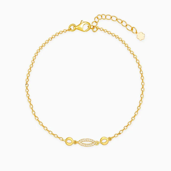 minimalist slope summit bracelet-Golden Oval Delight Bracelet