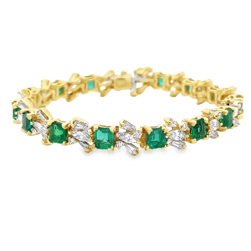 gothic-inspired tiger talon bracelet-Stunning Vintage 18k Yellow Gold Emerald and Diamond Bracelet