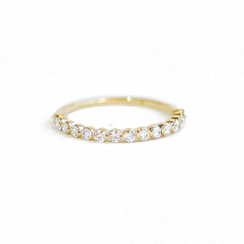 minimalist ridge peak ring-Floating Diamond Ring