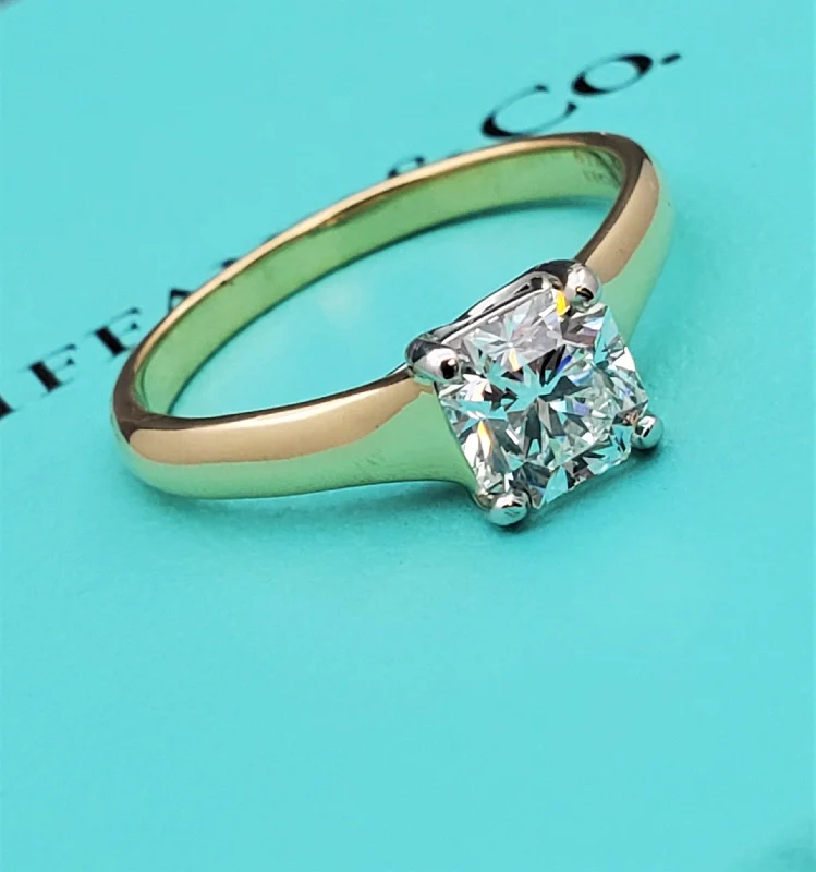 artisan-crafted rose ring-Tiffany & Co 18K Gold 1.05ct G VVS2 Lucida Diamond Engagement Ring