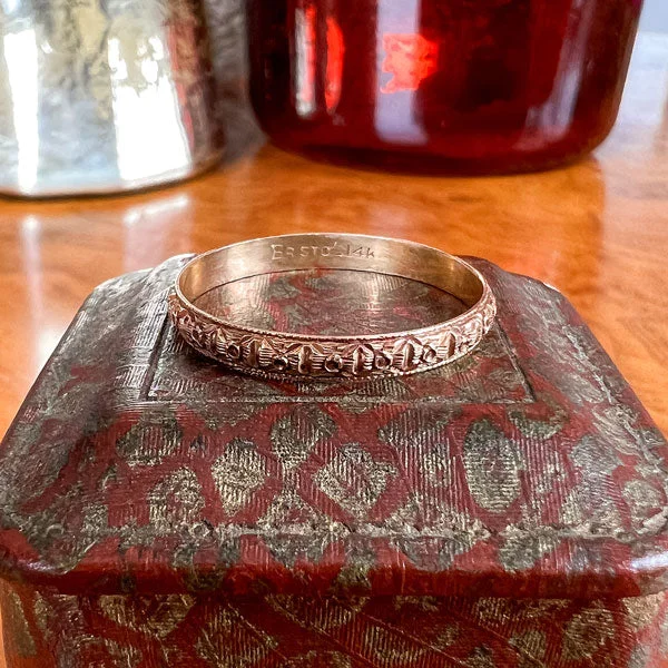 gothic-inspired falcon talon ring-Vintage Patterned Wedding Band, Size 10 1/2