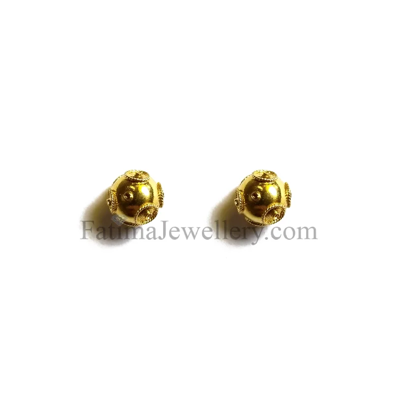 minimalist slope summit earrings-Earrings - Patterned Gold Ball Studs