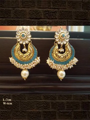 bold ruby summit peak earrings-Patra design ferozi kundan earring with pearl drop