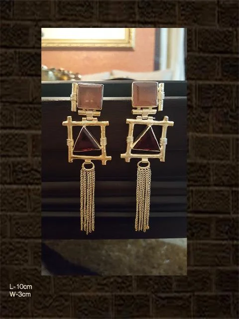 gothic-inspired hawk claw earrings-Red and beige stone earring with tassels